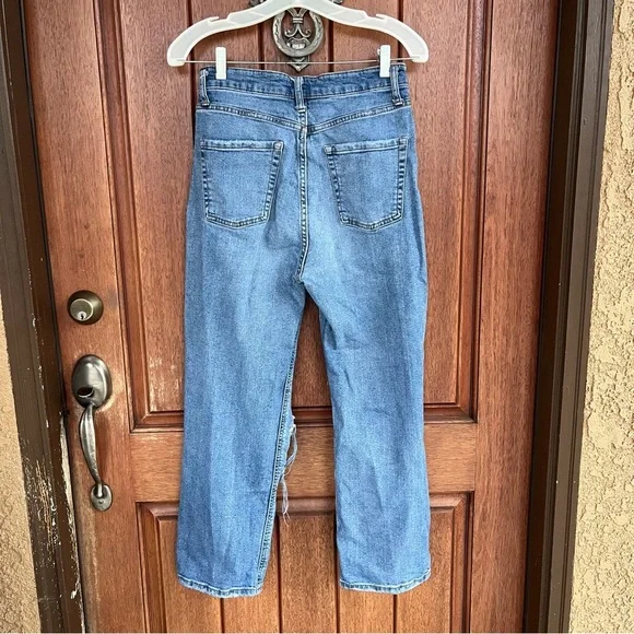 Women’s Wild Fable Distressed Jeans - Picture 2 of 8